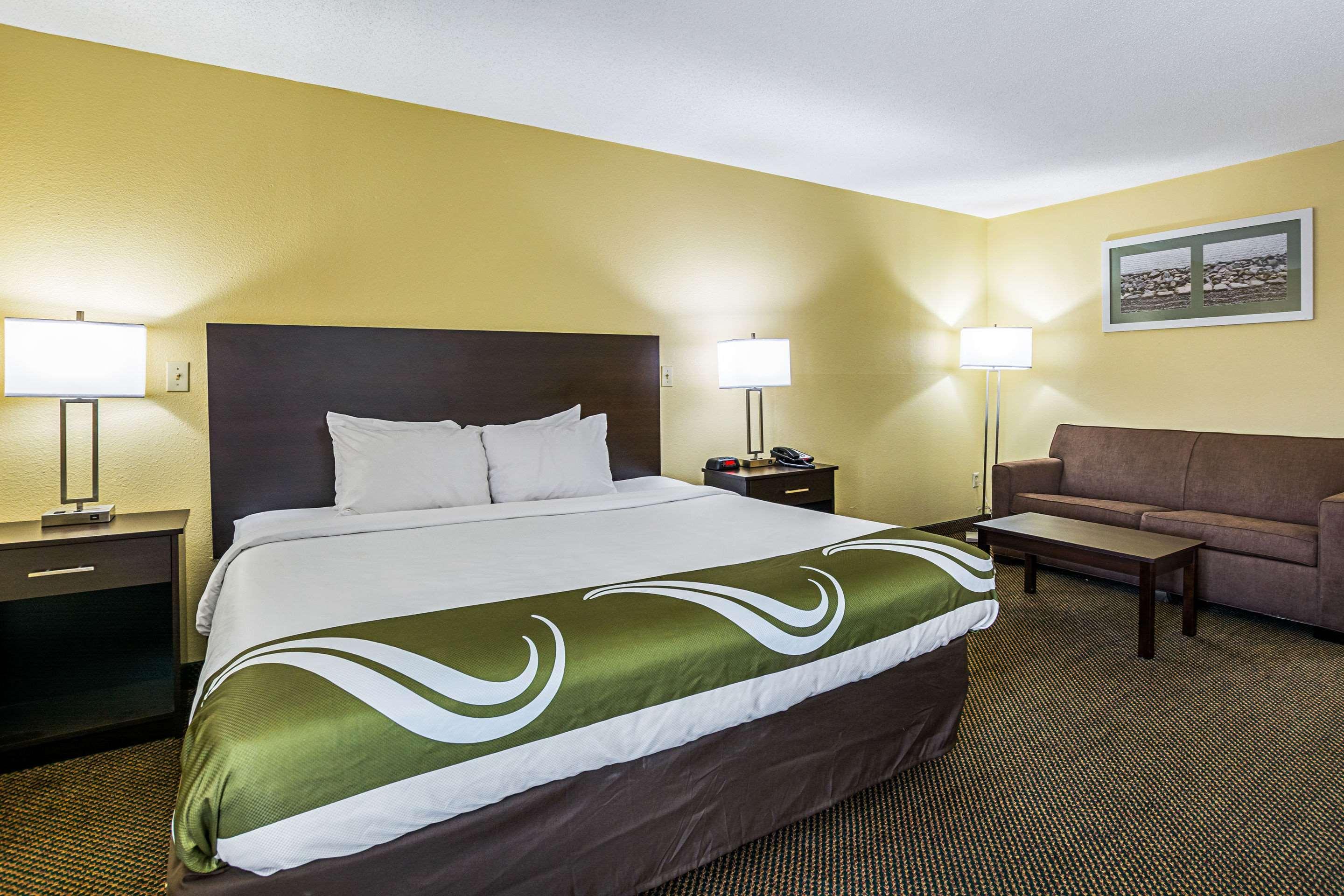 Quality Inn & Suites Greensburg I-74 Zewnętrze zdjęcie