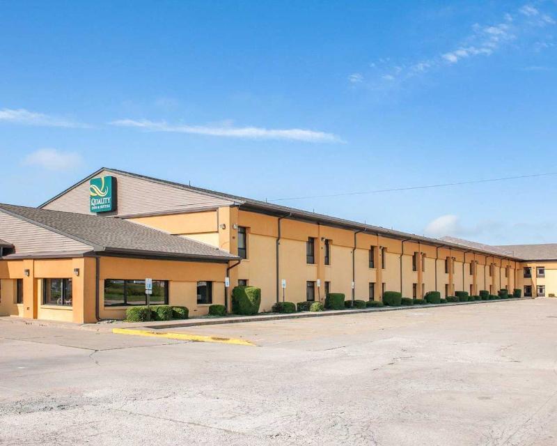 Quality Inn & Suites Greensburg I-74 Zewnętrze zdjęcie